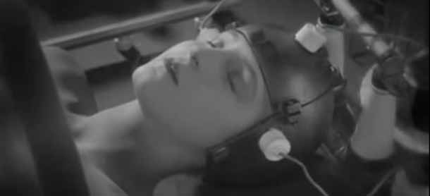 Una scena di "Metropolis" di Fritz Lang Una scena di "Metropolis" di Fritz Lang
