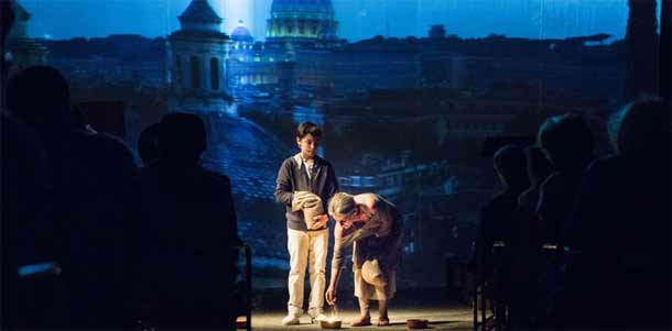 Una scena dello spettacolo Martini: il Cardinale e gli altri