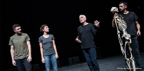 Someone In Hell Loves You. Kinkaleri e John Giorno - Foto Ilaria Costanzo Someone In Hell Loves You. Kinkaleri e John Giorno - Foto Ilaria Costanzo