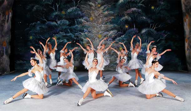 “Lo schiaccianoci” “Lo schiaccianoci”