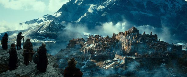 Una scena del film "Lo Hobbit: La Desolazione di Smaug" Una scena del film "Lo Hobbit: La Desolazione di Smaug"
