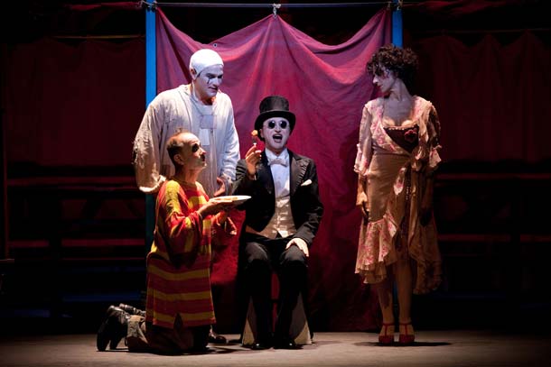 Circo Equestre Sgueglia firmato Alfredo Arias Circo Equestre Sgueglia firmato Alfredo Arias