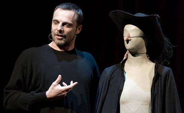 Cyrano sulla luna_photo Fabio Gatto Cyrano sulla luna_photo Fabio Gatto