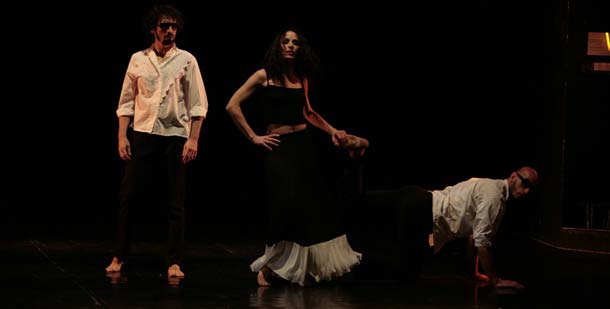 Elsa - Tra le braccia le pelli di un'orchestra Elsa - Tra le braccia le pelli di un'orchestra