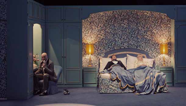 KING SIZE ©Simon Hallström KING SIZE ©Simon Hallström