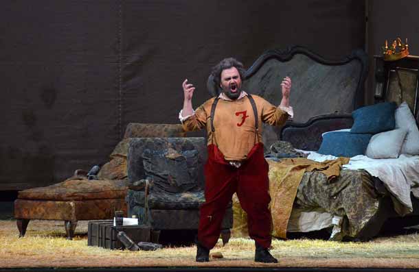Roberto de Candia in Falstaff © Carlo Cofano