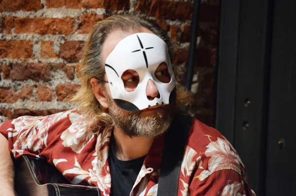 Cinque allegri ragazzi morti