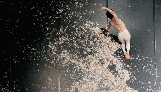 Collettivo Cinetico_Miniballetto_n_1_ph_Angelo_Pedroni Collettivo Cinetico_Miniballetto_n_1_ph_Angelo_Pedroni_