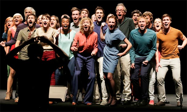 Foto © Ctibor Bachratý. DISTRIBUTION Concept: Encyclopédie de la Parole