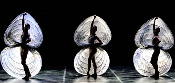 Alchemy- Momix_ph Max Pucciarello Alchemy- Momix_ph Max Pucciarello