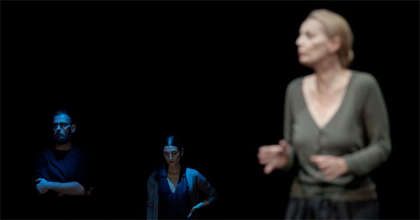 Ce ne andiamo per non darvi altre preoccupazioni Ce ne andiamo per non darvi altre preoccupazioni