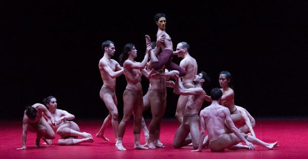 La sagra della primavera di Igor Stravinskij con la coreografia di Virgilio Sieni La sagra della primavera di Igor Stravinskij con la coreografia di Virgilio Sieni