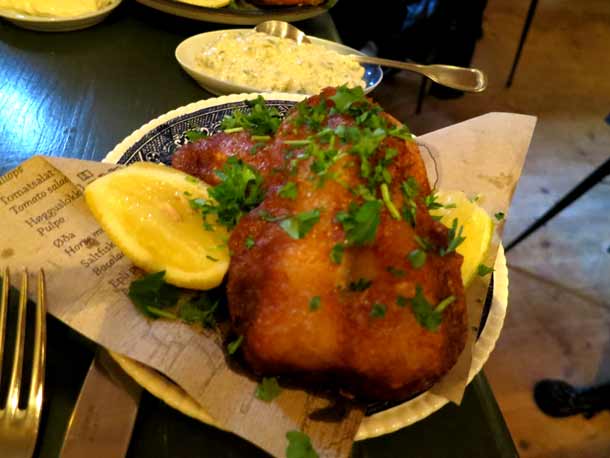 Fish tail - Barbara Fish House Fish tail - Barbara Fish House
