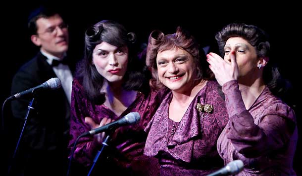 LA FAMIGLIA CANTERINA LA FAMIGLIA CANTERINA