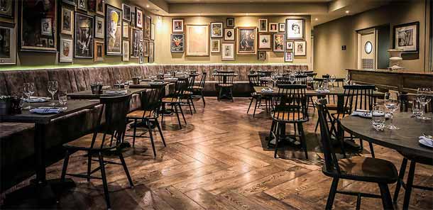 restaurant._The Kings Head Hotel