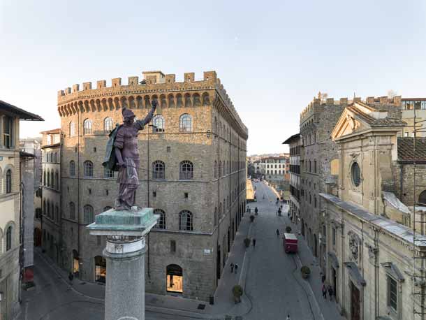 Il palazzo e la città