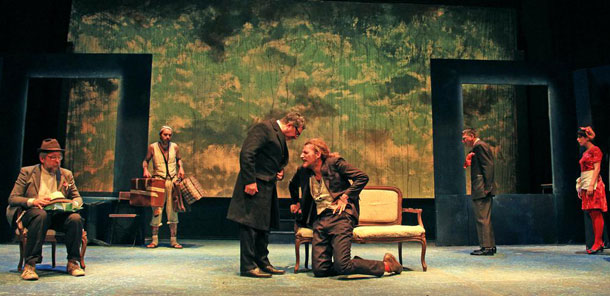 Il bugiardo di Carlo Goldoni per la regia di Valerio Binasco Il bugiardo di Carlo Goldoni per la regia di Valerio Binasco