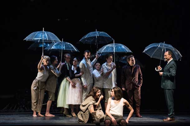 Una scena dello spettacolo Pigmalione con regia di Benedetto Sicca Una scena dello spettacolo Pigmalione con regia di Benedetto Sicca