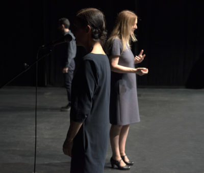 2016-17 Daria Deflorian/Antonio Tagliarini Théâtre Vidy Lausanne "Il Cielo non e un Fondale" Texte et mese en scène de Daria Deflorian et Antonio Tagliarini avec: Francesco Alberici Daria Deflorian Monica Demuru et Antonio Tagliarini Lumière Gianni Staropoli Costumes Metella Raboni
