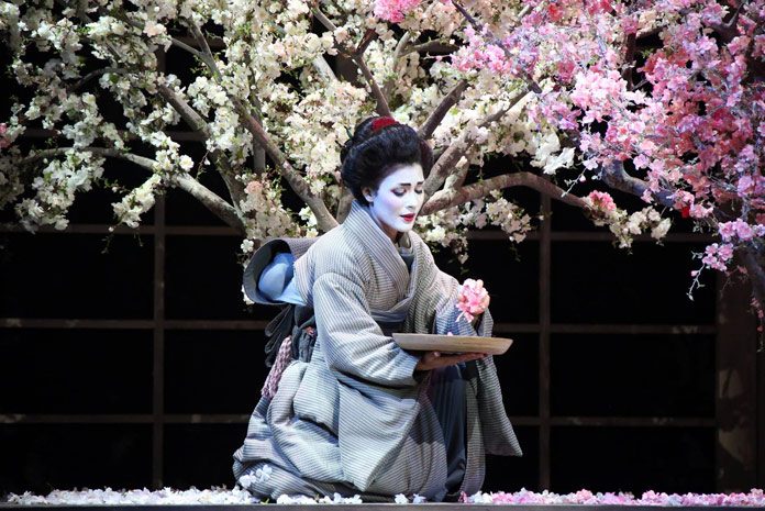 Madama Butterfly