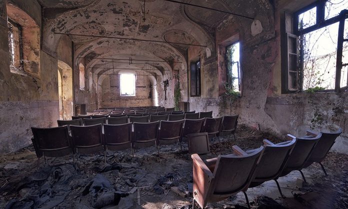 SEI personaggi in cerca d'autore