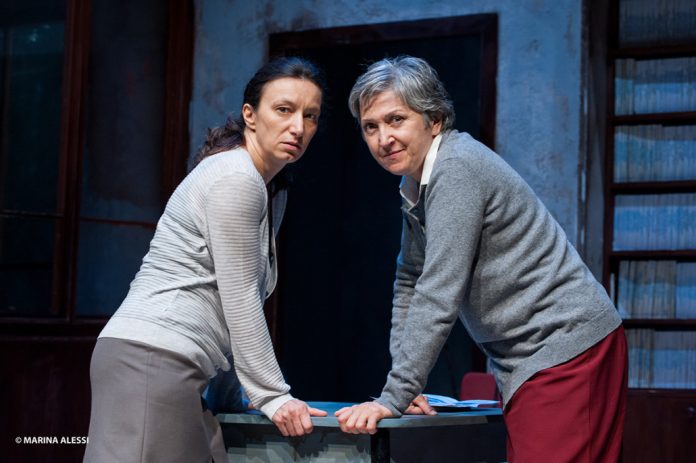 Due donne che ballano5