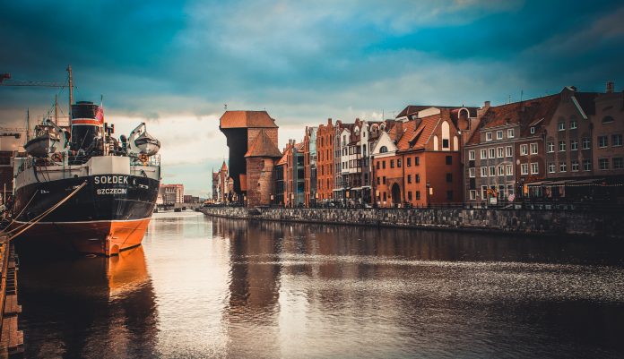 Danzica © Fermata Spettacolo