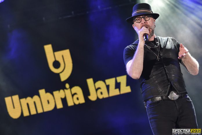 Mario Biondi_Arena Santa Giuliana_©SpectraFoto_21-7-2018_01