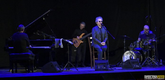 Fabio Concato_feat Paolo Di Sabatino Trio_Teatro Summarte_©SpectraFoto_15-02-2020_01