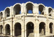 Arles, la città delle corride tra Provenza e Camargue